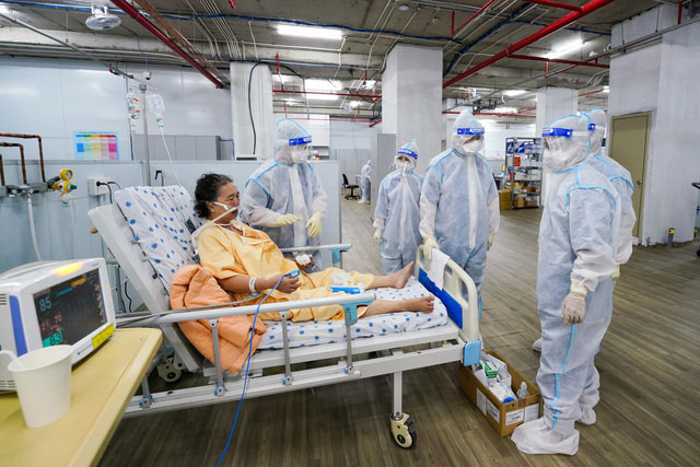 Sáng 15/10: Hơn 785.100 bệnh nhân COVID-19 khỏi bệnh, thế giới vượt 240 triệu ca mắc