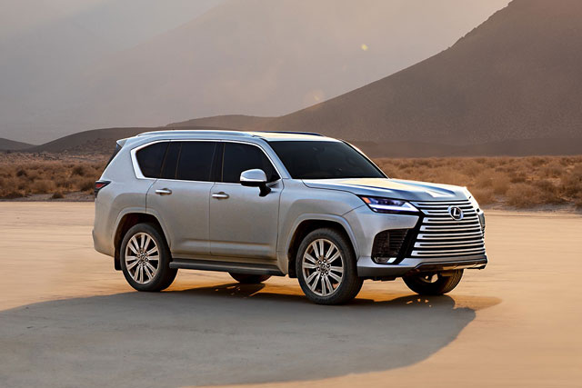 Cận cảnh Lexus LX 600 2022 vừa trình làng