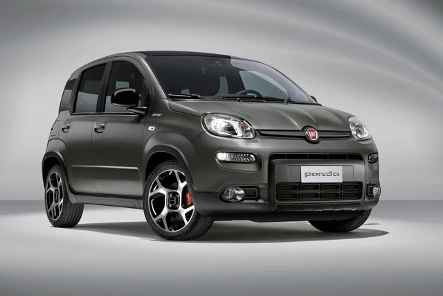 8. Fiat Panda (doanh số: 79.904 chiếc).