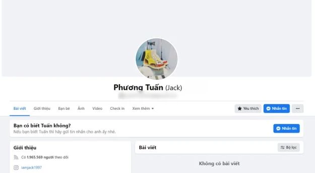 Jack thay đổi avatar,dọn sạch bài đăng của trên trang cá nhân.