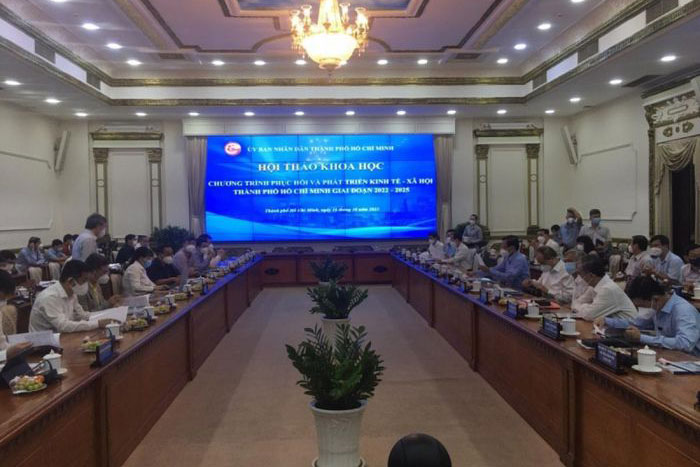 Để kinh tế TP Hồ Chí Minh phục hồi không thể dựa vào cấu trúc hiện nay