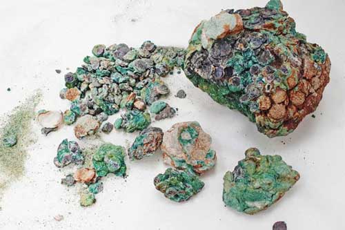 Cắm trại, nhặt được... 6 kg kho báu từ "tàu ma" thế kỷ thứ 4