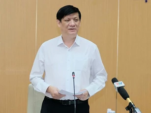 Thủ tướng yêu cầu lãnh đạo Bộ Y tế trực tiếp thông tin cập nhật về phòng, chống COVID-19 trên phương tiện truyền thông