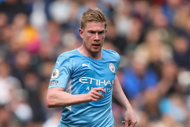 Tiền vệ phải: Kevin De Bruyne (Man City).