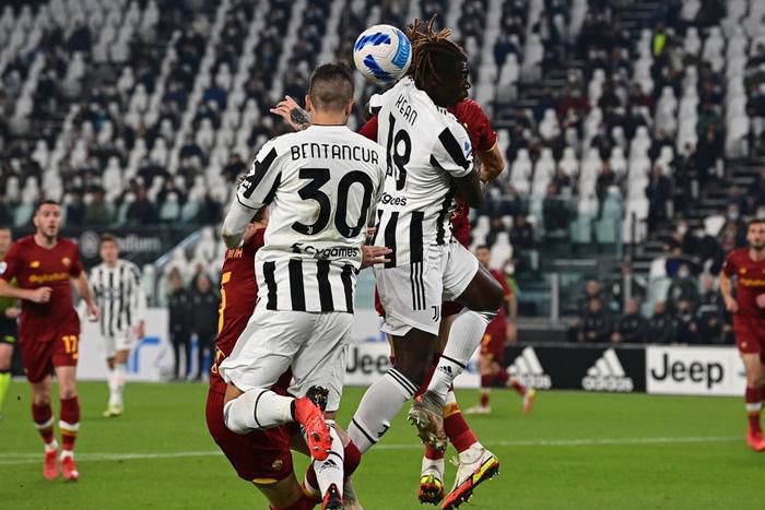 Hạ Roma của Mourinho, Juve thắng trận thứ 4 liên tiếp ở Serie A