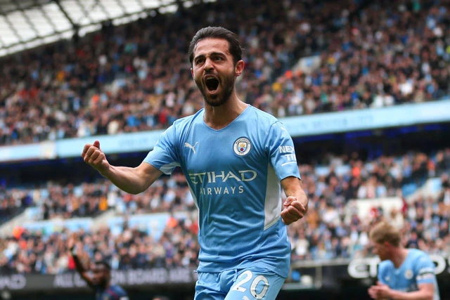 Tiền vệ trung tâm: Bernardo Silva (Man City).