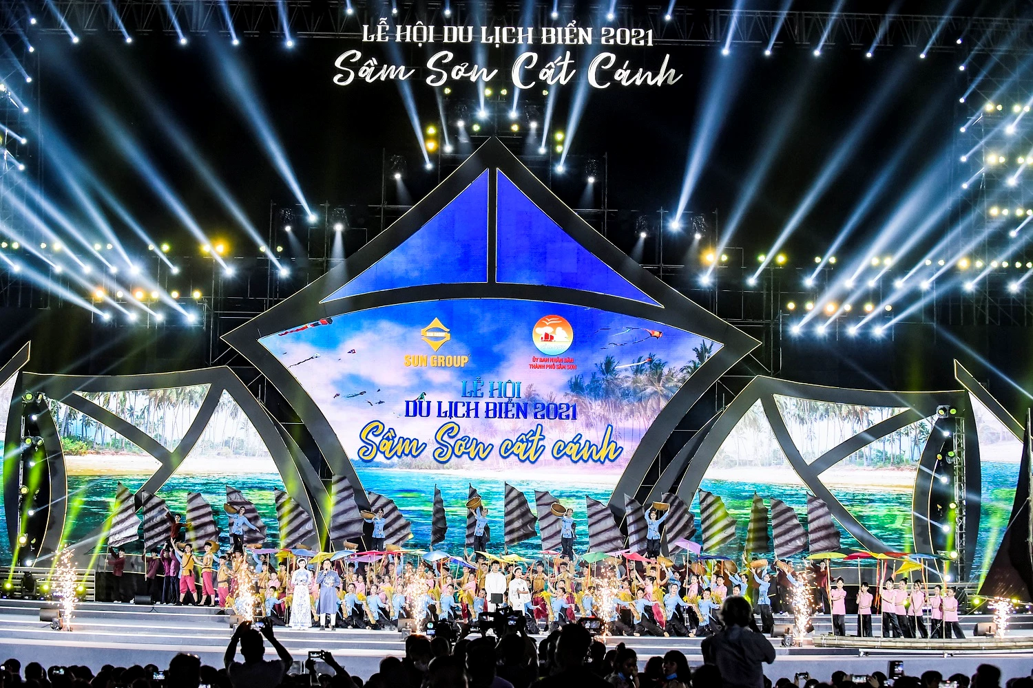 Lễ hội du lịch biển Sầm Sơn cất cánh được tổ chức tại khu vực Quảng trường biển tương lai