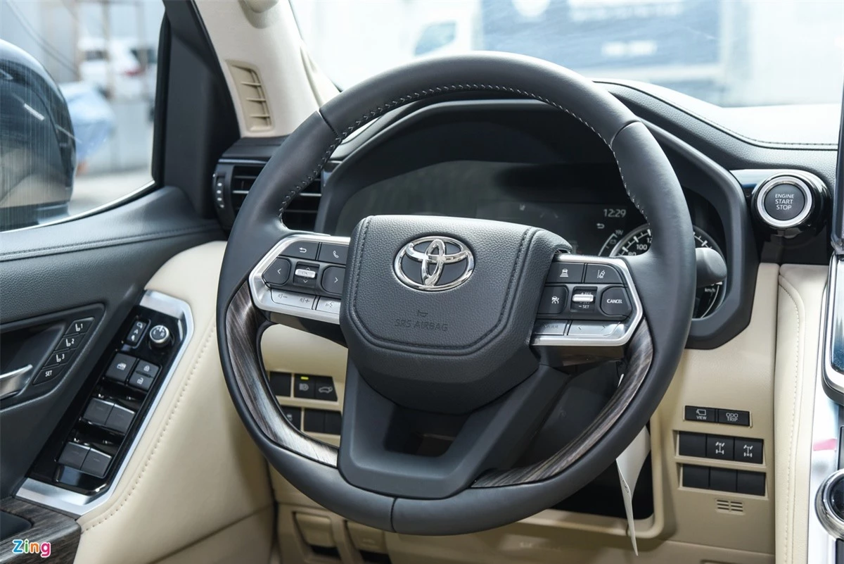Toyota Land Cruiser 2022 tai Viet Nam anh 15