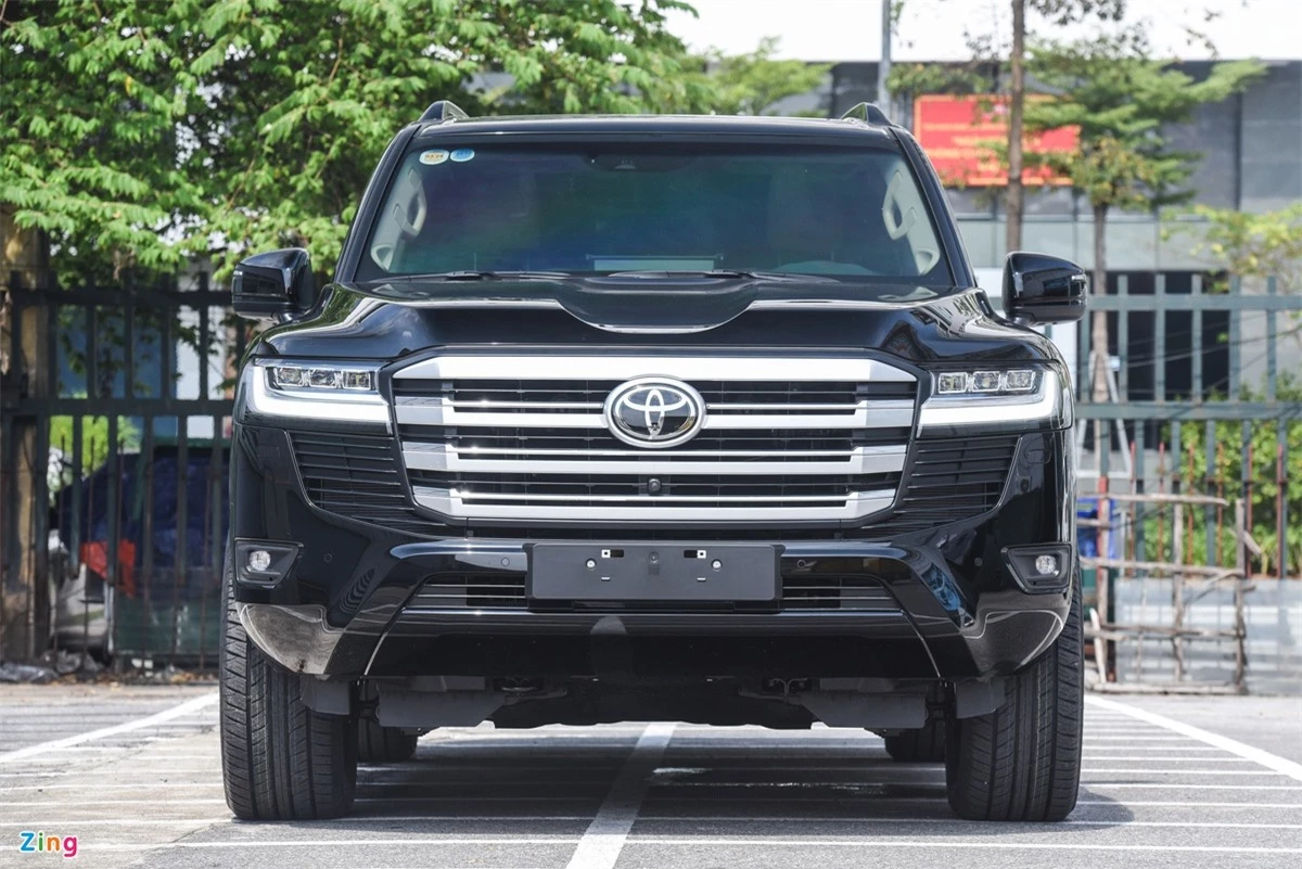 Toyota Land Cruiser 2022 tai Viet Nam anh 4