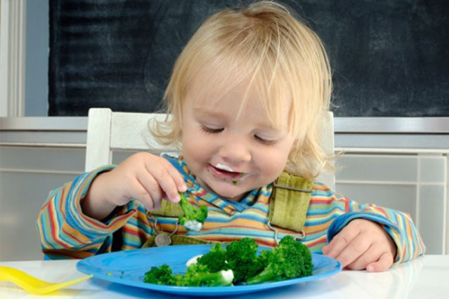 Bé nên ăn gì để tăng sức đề kháng vào mùa thu?