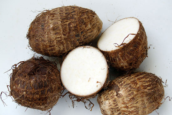 Chữa trị nhiều bệnh tật phổ biến với món ăn từ khoai sọ