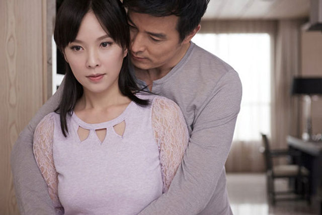 Biết chồng ngoại tình, vợ có ghen thế nào cũng đừng làm 5 việc này kẻo kẻ thứ 3 ngồi không hưởng lợi