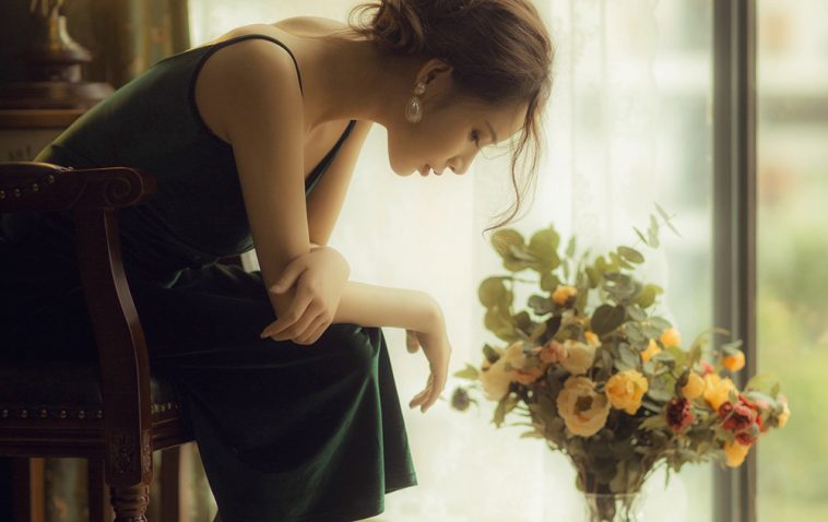 Đàn ông có tiền cả nghìn cô theo, tới lúc sa cơ thất thế thì chỉ có vợ ở bên cạnh mà thôi