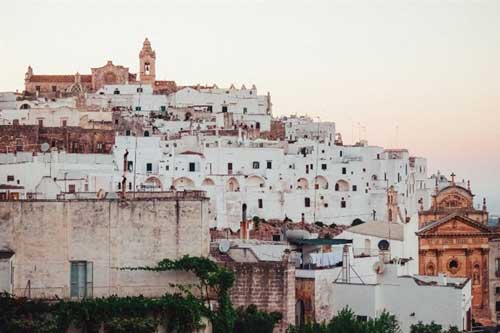 Lạc lối với mê cung kiến trúc ở Thành phố Trắng, 1 bước chân có trăm góc sống ảo