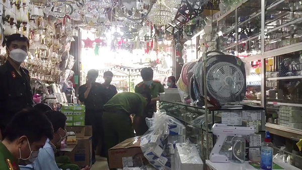 An Giang: Thu giữ số lượng lớn đồ điện gia dụng không rõ nguồn gốc