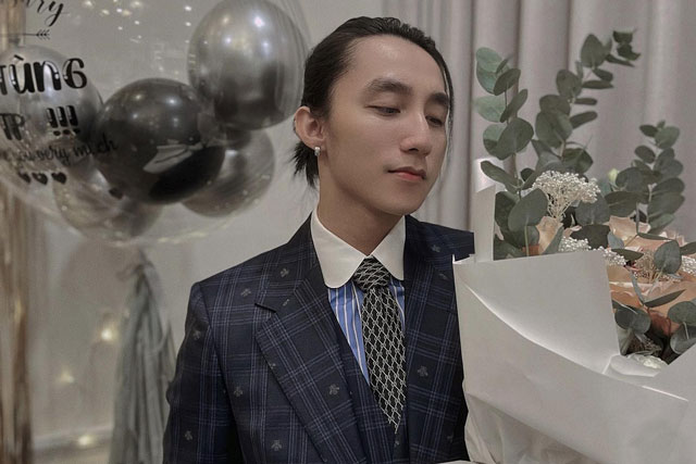 Sơn Tùng M-TP thả nhẹ tấm ảnh khoe góc nghiêng, không nói lời nào cũng đủ để 'chị em' vào nhận làm chồng