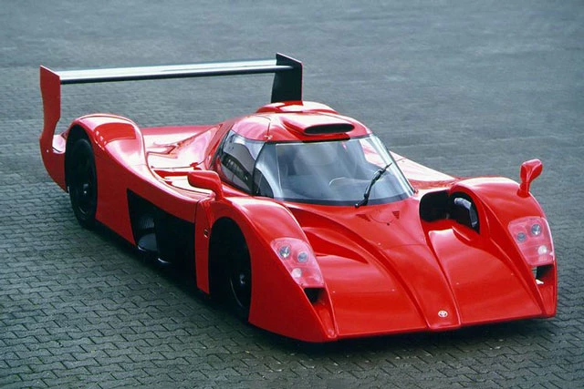 =1. Toyota GT-One (công suất tối đa: 600 mã lực).