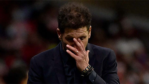 Simeone giải thích lý do từ chối bắt tay Klopp