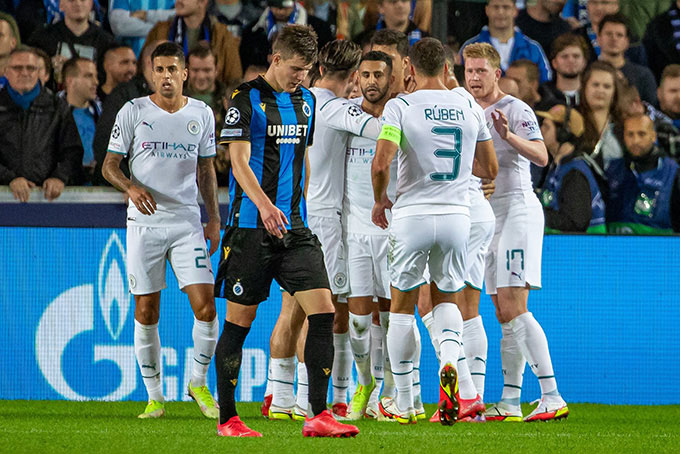 Mahrez tỏa sáng trong ngày Man City dạo chơi trên đất Bỉ