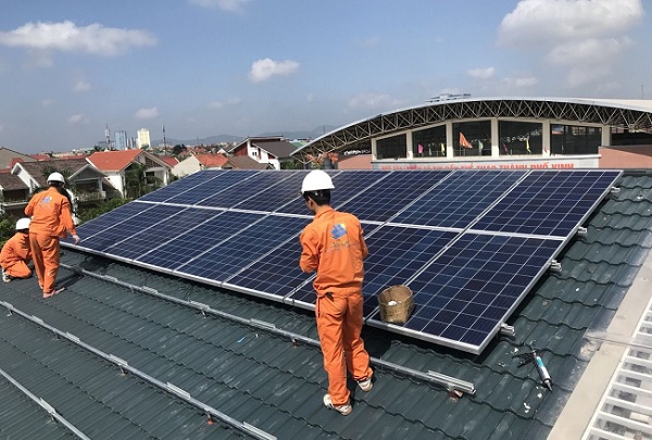 Thách thức về môi trường khi chuyển dịch năng lượng