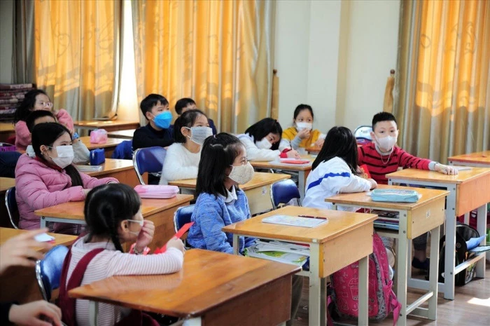 Học sinh Hà Nội vẫn chưa có kế hoạch cụ thể việc đi học trực tiếp trở lại. 