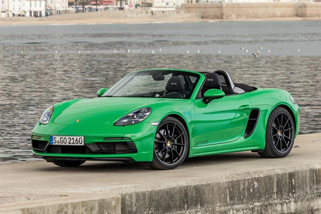 2. Porsche 718 Boxster.