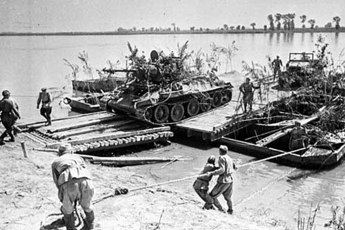 10 đòn sấm sét của Hồng quân giúp giải phóng gần như toàn bộ Liên Xô khỏi Đức Quốc xã