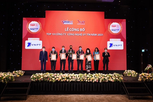 Viettel dẫn đầu Top 10 Công ty Công nghệ thông tin – Viễn thông uy tín