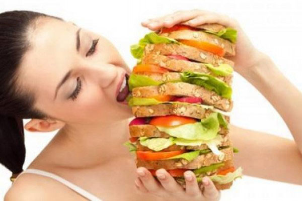 Ăn quá no coi chừng loãng xương, mất trí