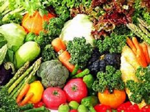 Rau xanh tăng giá gấp đôi, thịt lợn giảm sâu