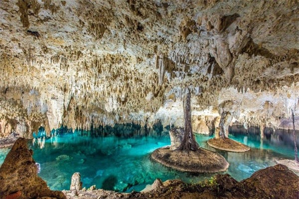 Explore the world famous 5 underground wonders