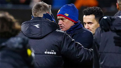 Mourinho đổ tại lực lượng yếu sau trận thua nhục nhã của Roma