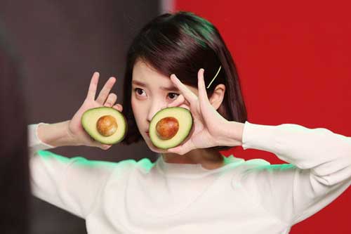 8 lợi ích và cách dùng quả bơ đơn giản làm đẹp và chăm sóc sức khỏe từ đầu tới chân, từ trong ra ngoài