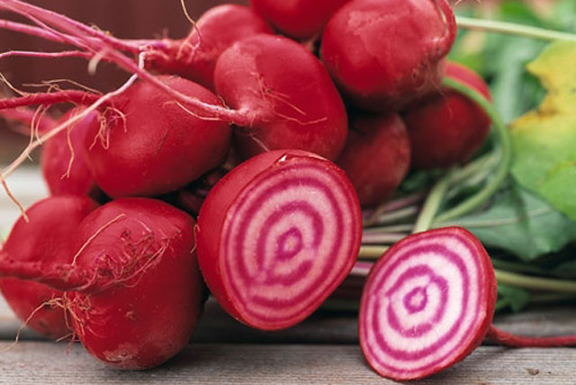 Tăng sức khỏe trước khi sinh con với củ dền