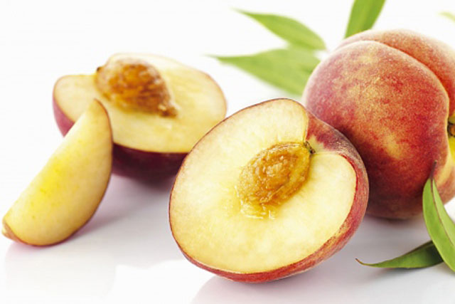Những người nên hạn chế ăn đào để bảo vệ sức khỏe