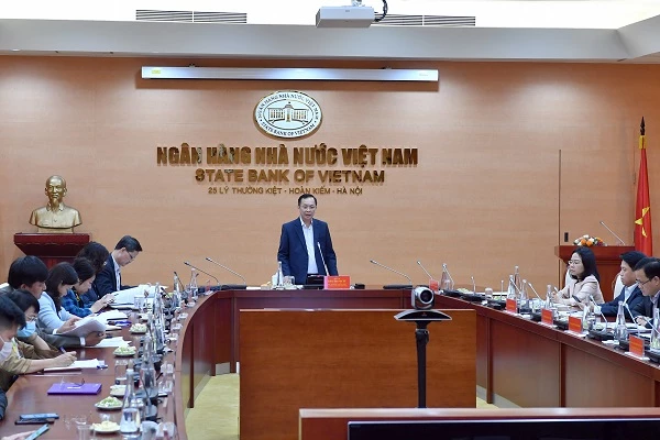 Ngân hàng Nhà nước Việt Nam(NHNN) phối hợp UBND tỉnh Bình Dương tổ chức Hội nghị trực tuyến về giải pháp của ngành ngân hàng góp phần khôi phục hoạt động sản xuất kinh doanh của các doanh nghiệp do chịu ảnh hưởng của dịch bệnh COVID-19. 