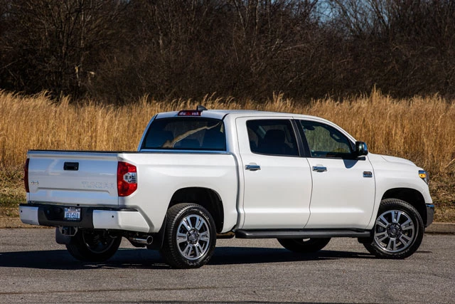 6. Toyota Tundra 1794 Edition 2021 (giá khởi điểm: 52.095 USD).