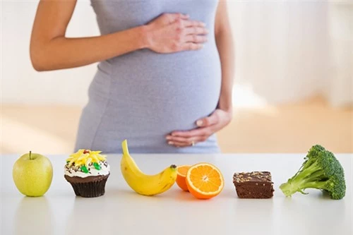 Thiếu vitamin C, mẹ bầu có nguy cơ tiền sản giật cao gấp 2-3 lần