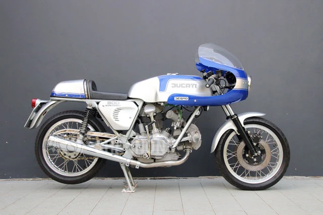 9. Ducati 900 SS.