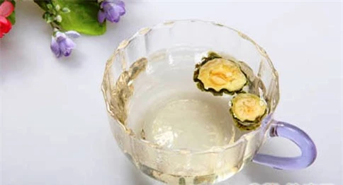 Công dụng tuyệt vời từ nước hãm mướp đắng Công dụng tuyệt vời từ nước hãm mướp đắng