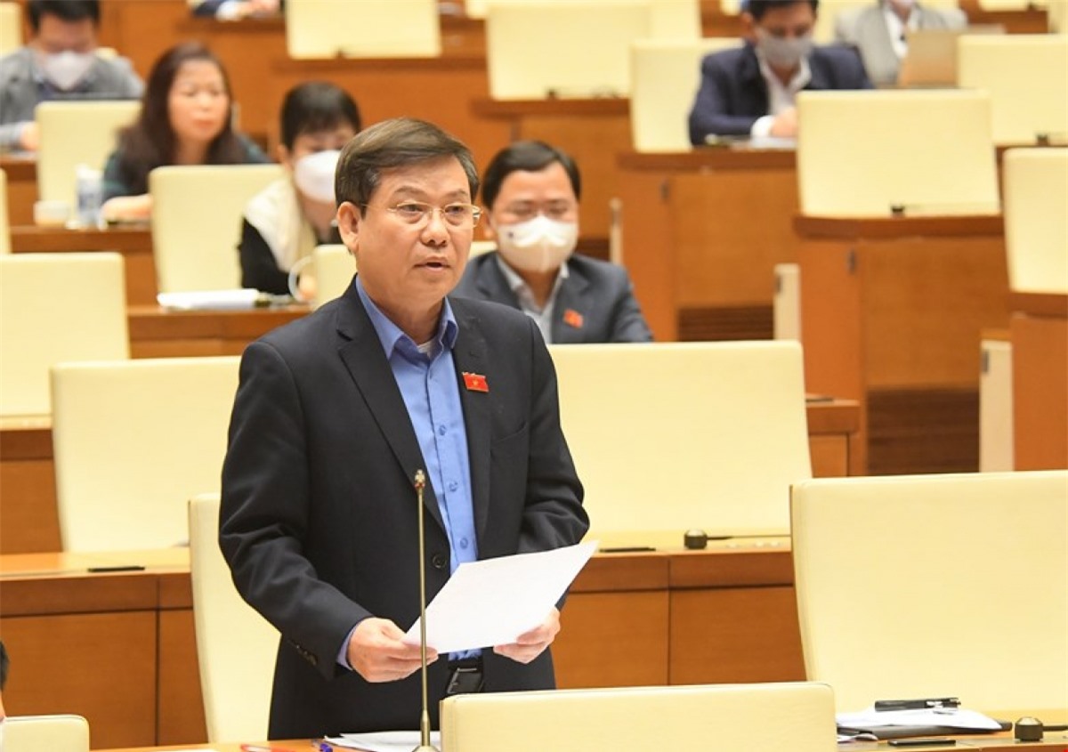 Viện trưởng Viện KSND tối cao Lê Minh Trí phát biểu giải trình làm rõ một số vấn đề đại biểu thảo luận. Ảnh: Quốc hội