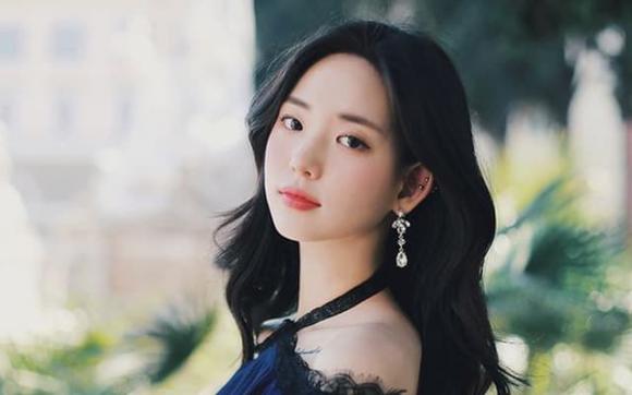 Phụ nữ hãy sống vì mình, đừng ăn quá no, yêu quá nhiều và hi sinh cho đàn ông