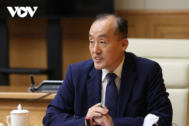 Đại diện WHO tại Việt Nam lên tiếng về việc tiêm vaccine COVID-19 cho trẻ em