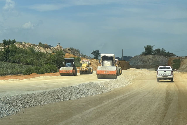 Nghị quyết 113 đã cơ bản tháo gỡ khó khăn về vật liệu làm cao tốc Bắc-Nam