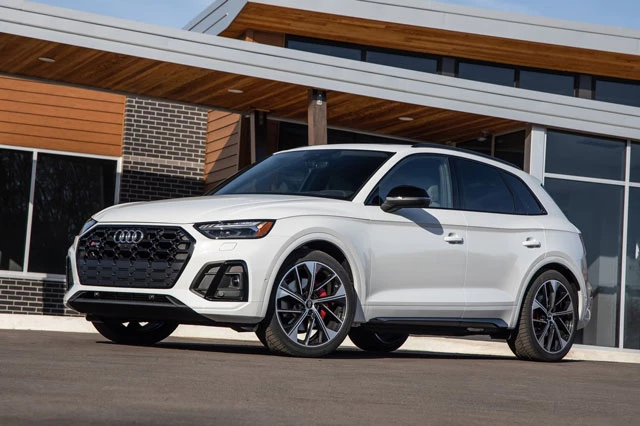 10. Audi SQ5.