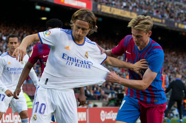 Barcelona thua nhưng không quá kém Real Madrid