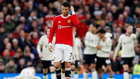 Wenger mách nước cho Solskjaer cách dùng Ronaldo
