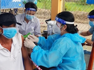 Đồng Tháp đẩy nhanh tiến độ tiêm vaccine ngừa COVID-19, phấn đấu đạt 60.000 liều/ngày