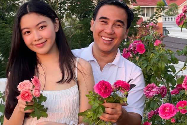 Mê mẩn khu vườn sân thượng của bà xã Quyền Linh