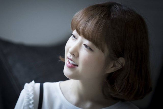 Mẫu phụ nữ bất chấp tuổi tác vẫn đầy ''ma lực'' khiến đàn ông xếp hàng dài dài